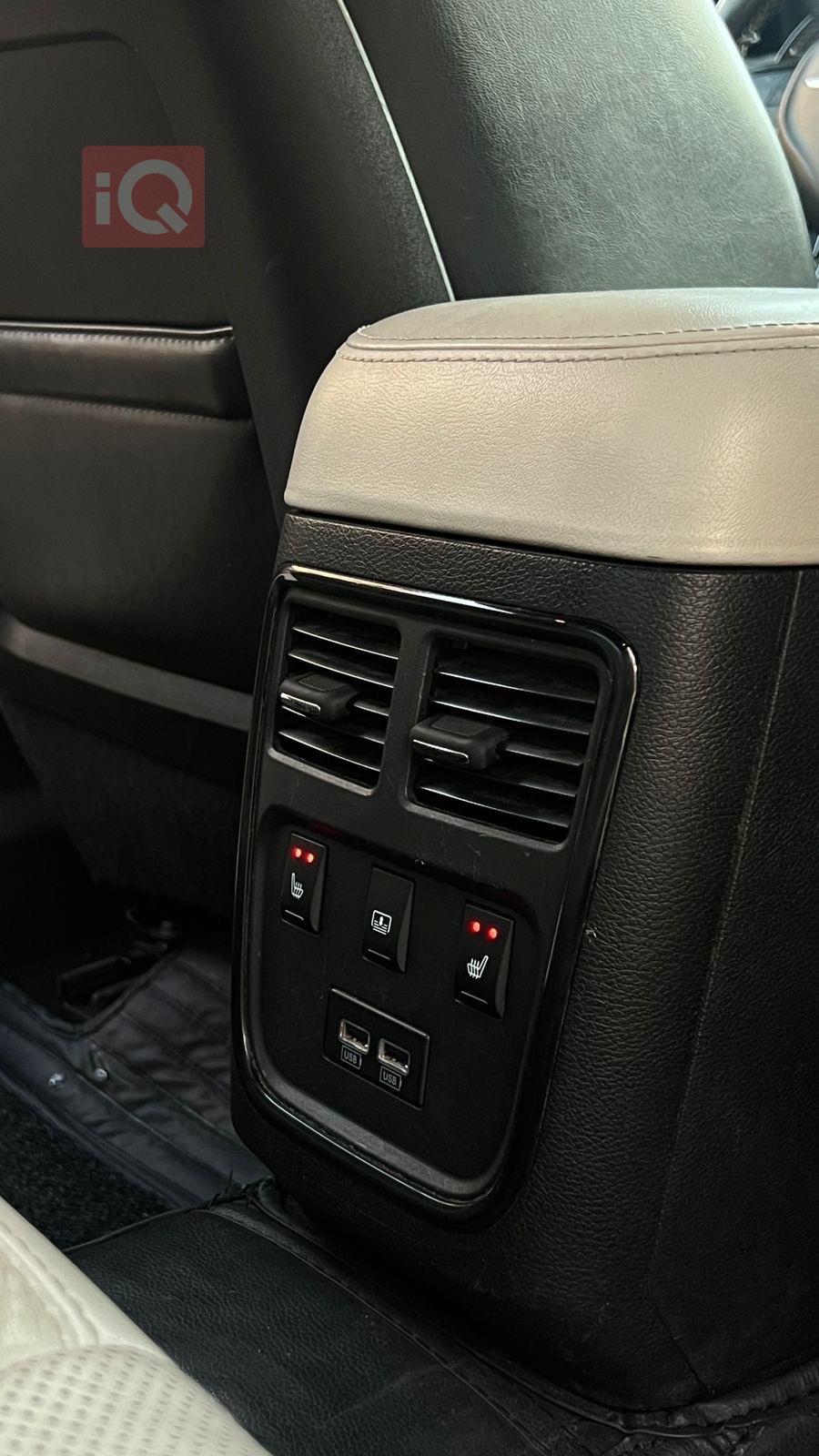 کرایسلەر 300